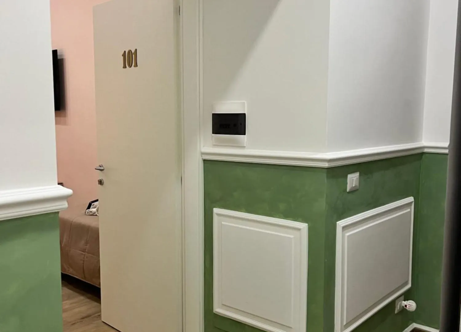 Vpm Rooms Central Train Station Naples Italy